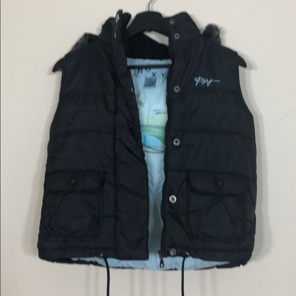 Roxy black ski vest.
